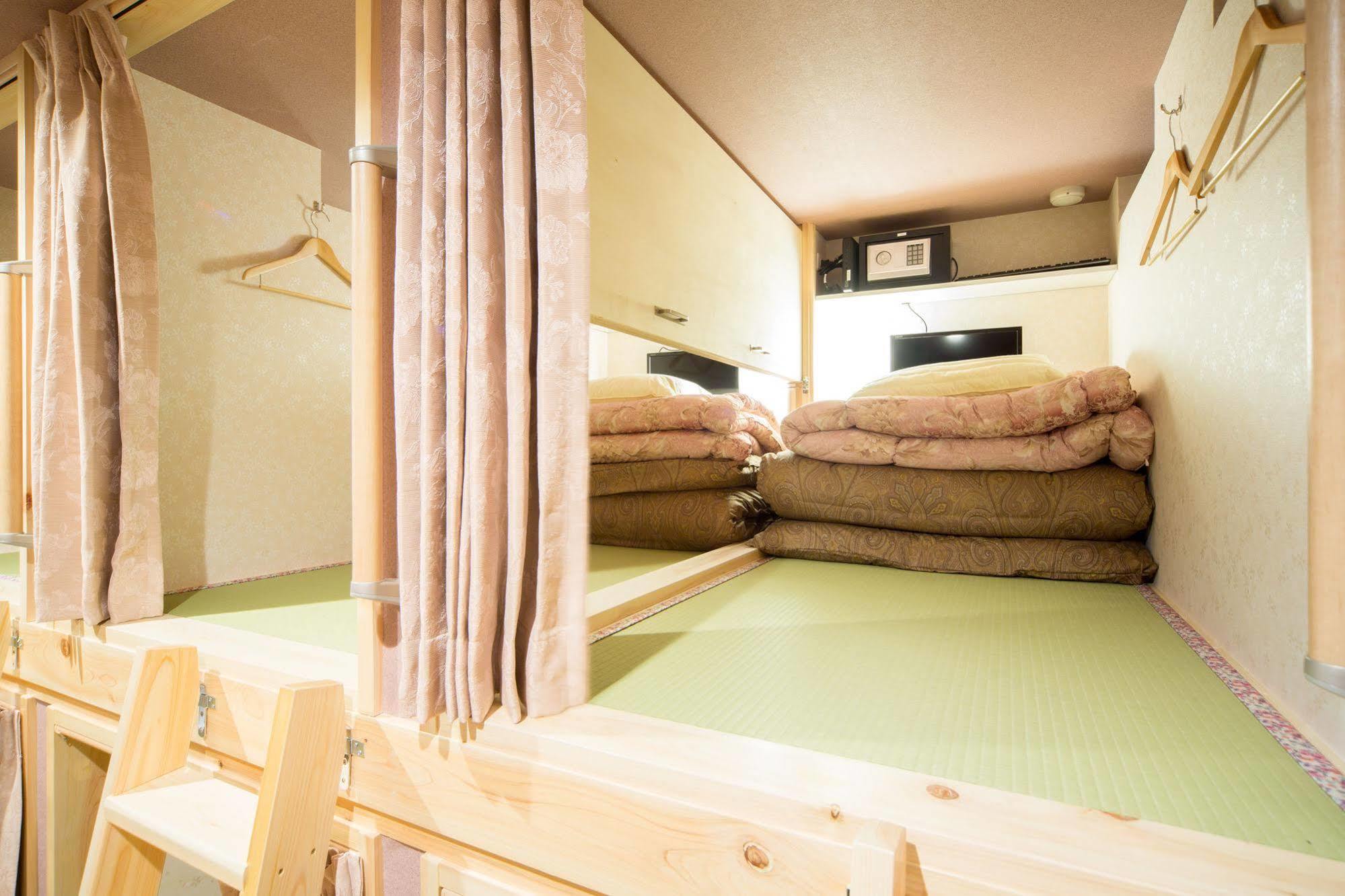 Hostel Wasabi Nagoya Ekimae Exteriör bild